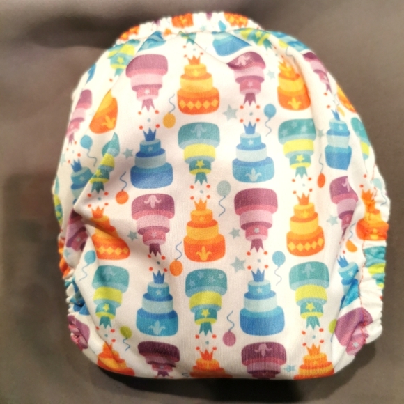 Totsbots Birthday Party all-in-one diaper - Picture 2 of 9